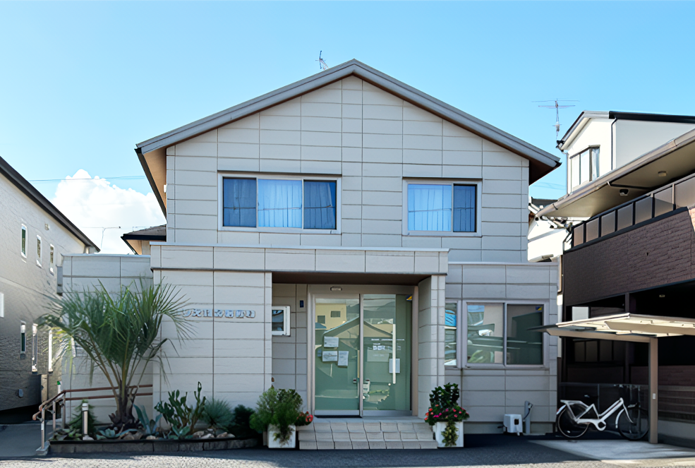 いりえ耳鼻咽喉科の正面玄関の外観